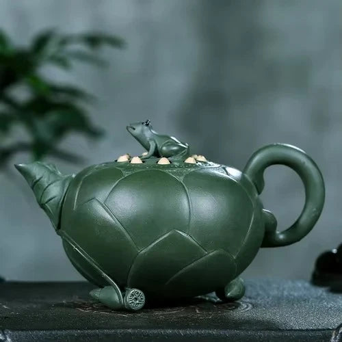 Handmade Yixing Purple Clay Teapot for Traditional Chinese Tea Ceremony 14 oz